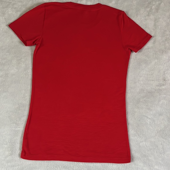 Pink Victoria’s Secret T-shirt top shirt short sleeve - Picture 6 of 6